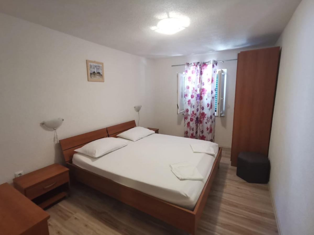 Apartmani Franceska Bol Exteriér fotografie